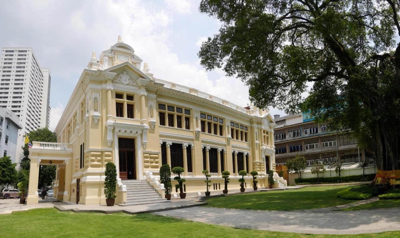 Four Sisters Homestay Bangkok Exterior photo